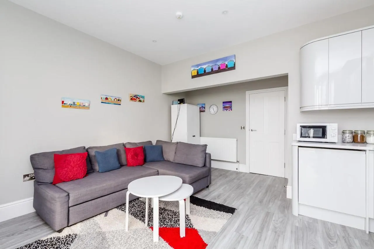 Beautiful Sea View Kingsize Bed Central One Bedroom Holiday Flat Brighton